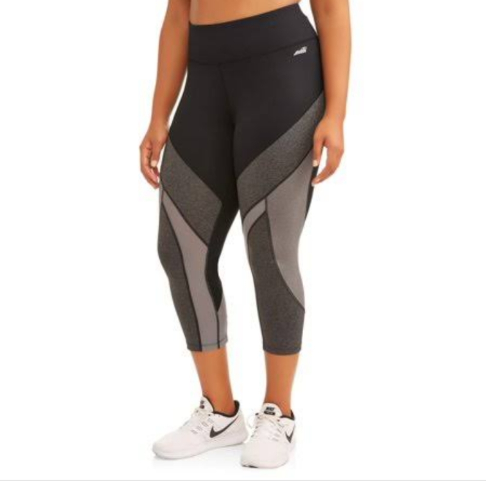 Avia M (8-10) leggings workout Capri